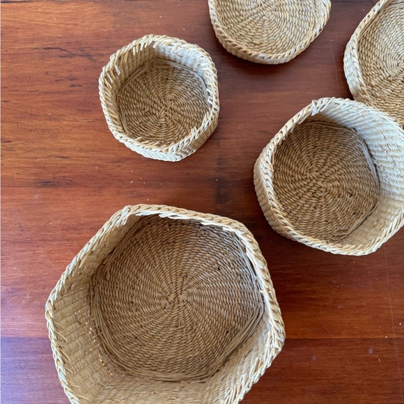 Trio of handwoven baskets/ boxes - Picture 7 of 7